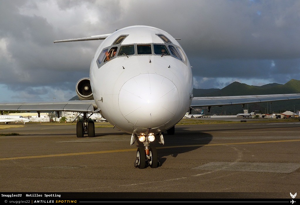 PJ-MDA · McDonnell Douglas MD-83, Insel Air, Sint Maarten – Princess Juliana