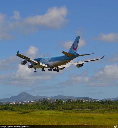 F-HSUN · Boeing 747-400, Martinique – Aimé Césaire