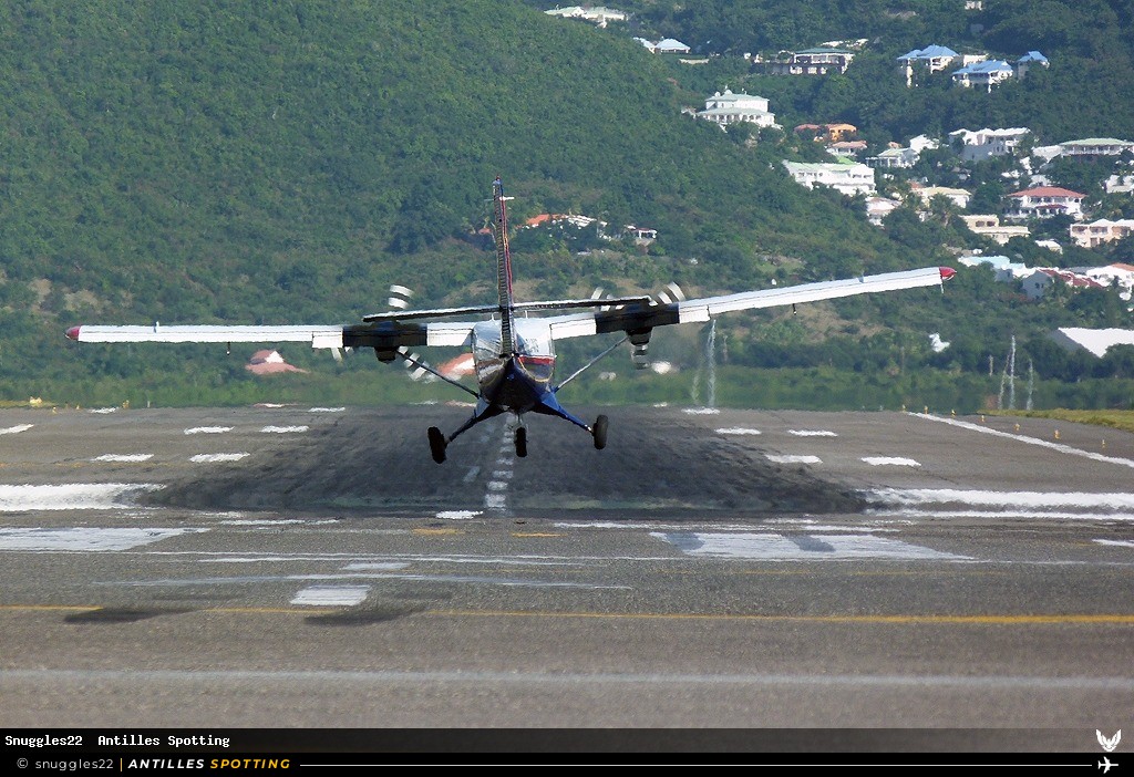 PJ-WIS · De Havilland Canada DHC-6 Twin Otter, Winward Island Airways, Sint Maarten – Princess Juliana