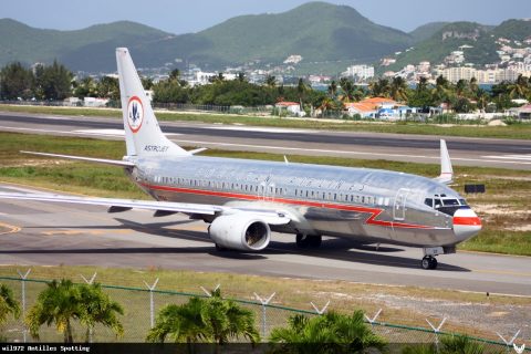N951AA · Boeing 737-800, Sint Maarten – Princess Juliana