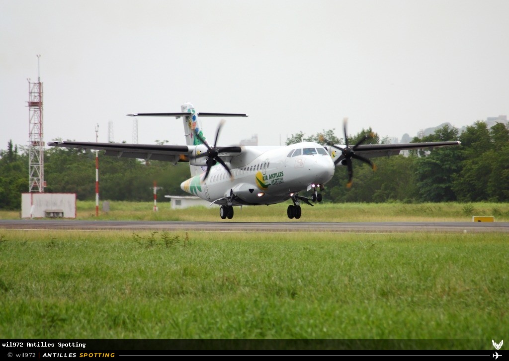 F-OIXD · ATR 42-500, Air Antilles Express, Martinique – Aimé Césaire