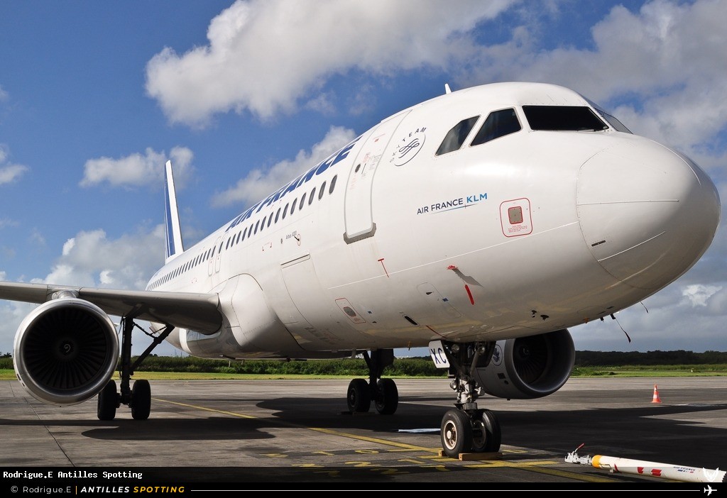 F-GKXC · Airbus A320, Air France, Pointe-à-Pitre – Maryse Condé