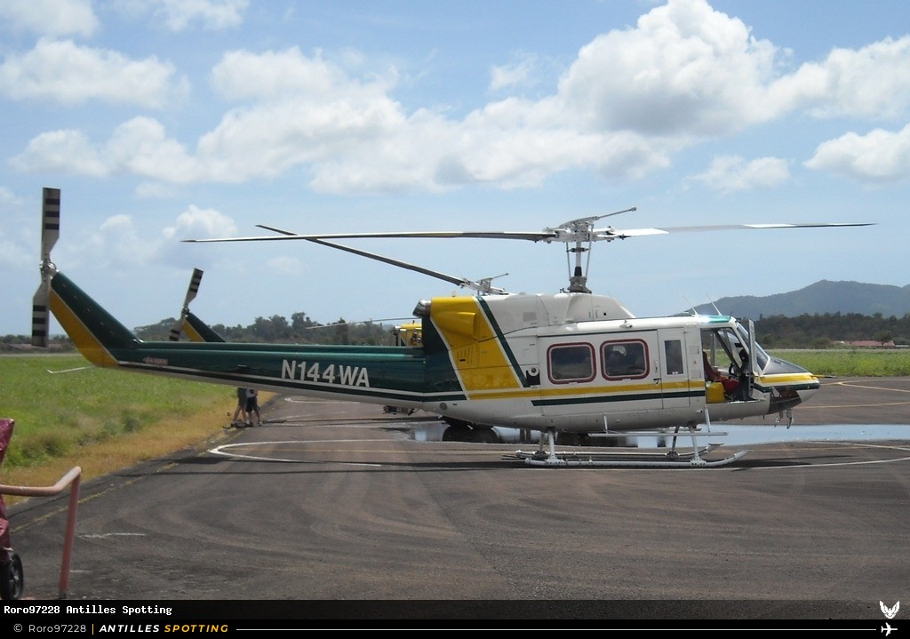 N144WA · Bell 212, Privé, Martinique – Aimé Césaire