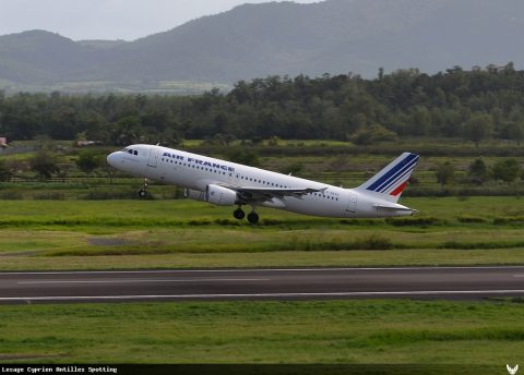 F-GKXQ · Airbus A320, Martinique – Aimé Césaire