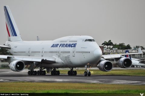F-GISD · Boeing 747-400 (2011)