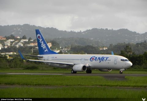 C-GDGQ · Boeing 737-800 (2011)