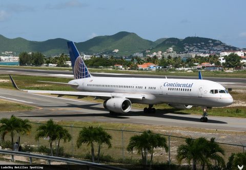 N48127 · Boeing 757-200, Sint Maarten – Princess Juliana