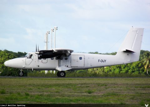 F-OIJY · De Havilland Canada DHC-6 Twin Otter (2011)