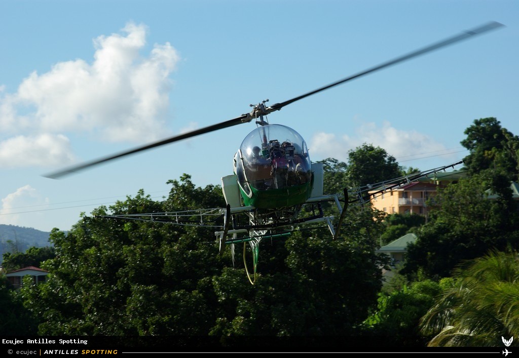 F-GHYS · Bell 47, Air Antilles Associés, Martinique – Aimé Césaire