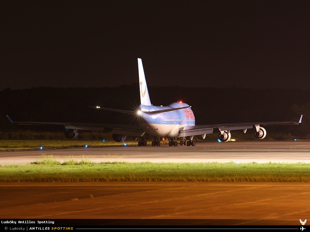 F-GTUI · Boeing 747-400, Corsairfly, Pointe-à-Pitre – Maryse Condé