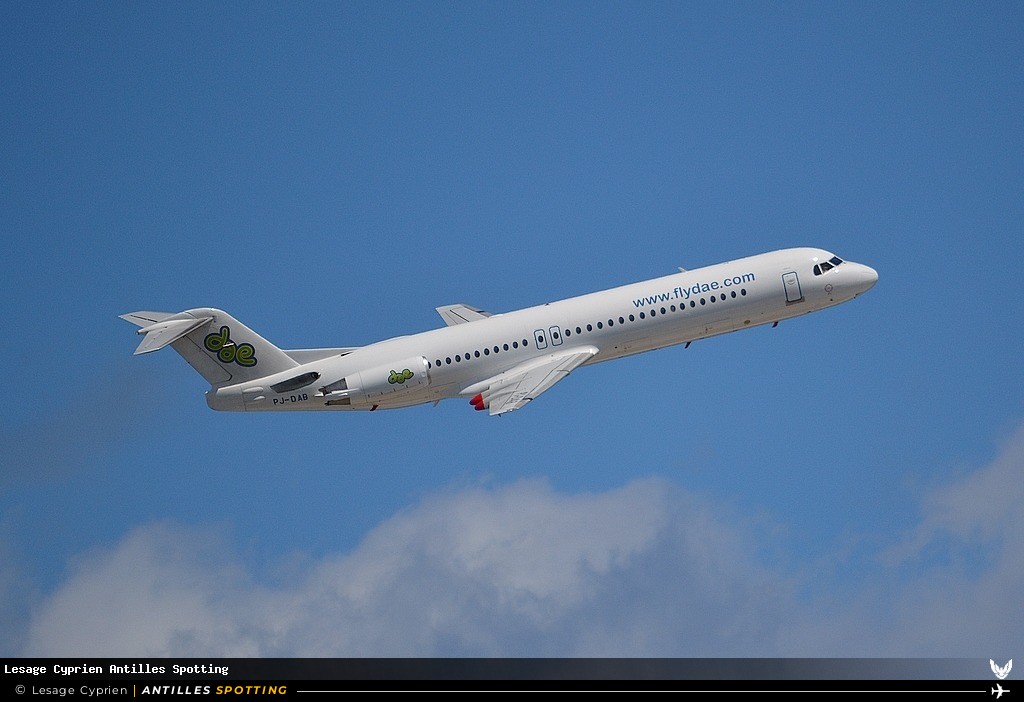 PJ-DAB · Fokker 100, DAE - Dutch Antilles Express, Sint Maarten – Princess Juliana