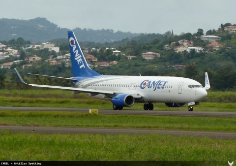C-FYQO · Boeing 737-800 (2011)