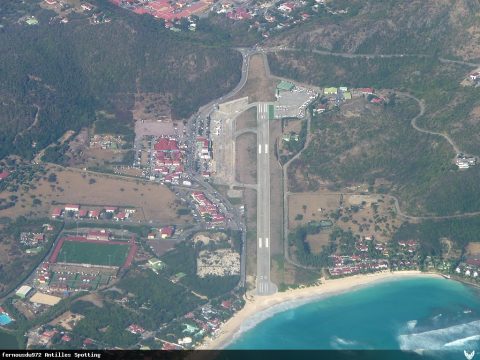 Aéroport · Terminal (2011)