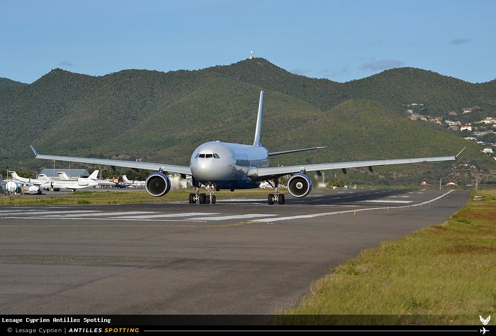 F-ORLY · Airbus A330-300, Air Caraïbes, Sint Maarten – Princess Juliana