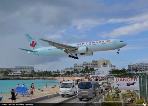 C-FCAS · Boeing 767-300, Sint Maarten – Princess Juliana