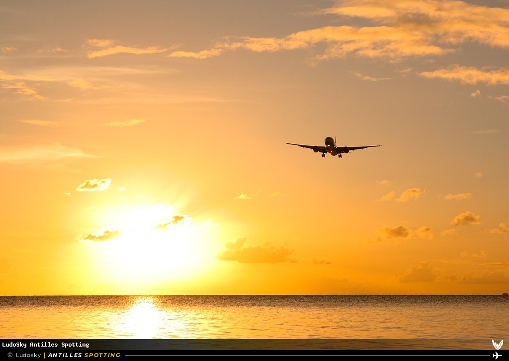 F-GSQT · Boeing 777-300ER, Air France, Martinique – Aimé Césaire