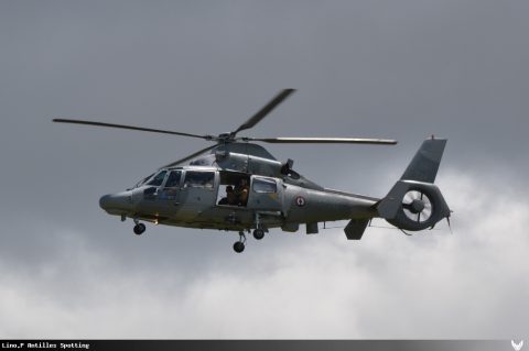 524 · Airbus Helicopters AS365 Dauphin (2011)