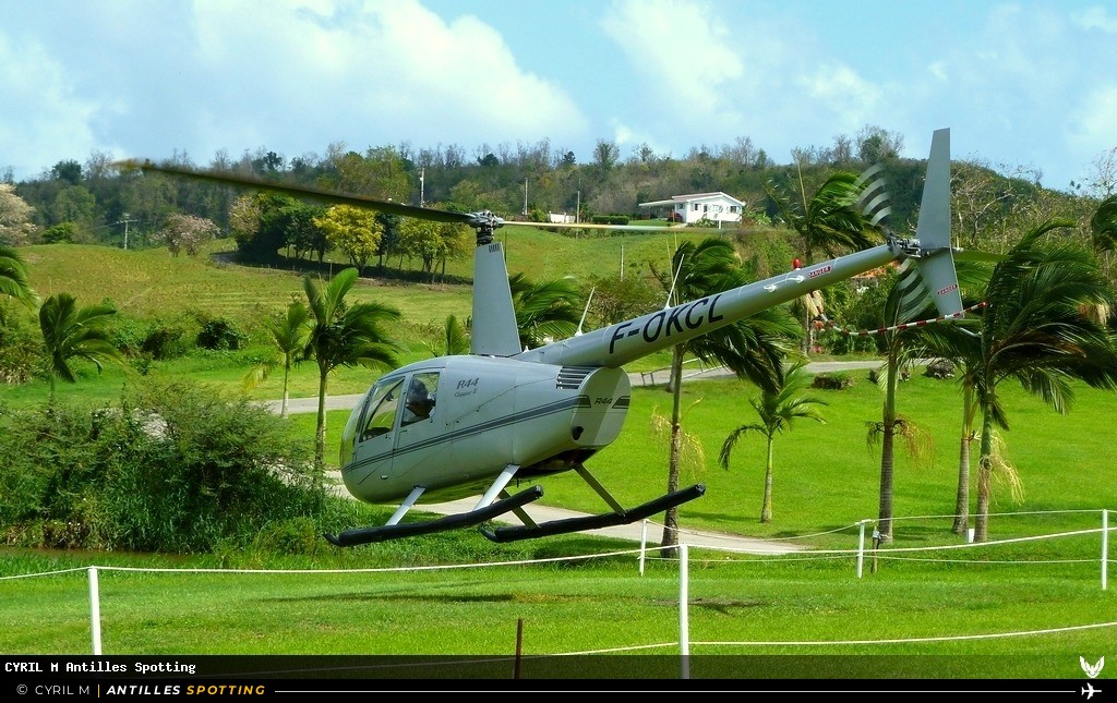 F-OKCL · Robinson R44, Héli Blue, Martinique – Aimé Césaire
