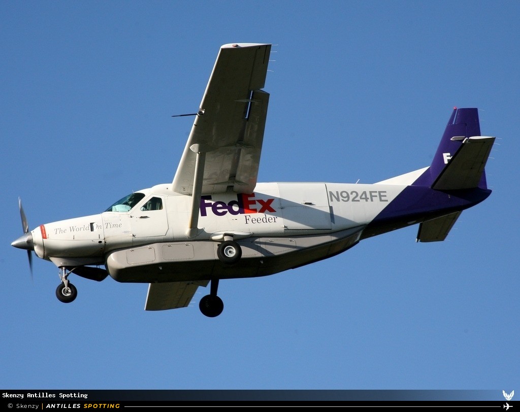 N924FE · Cessna 208 Caravan, FedEx, Pointe-à-Pitre – Maryse Condé