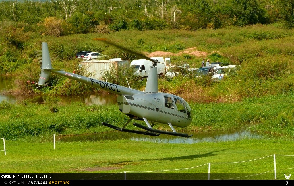 F-OKCL · Robinson R44, Héli Blue, Martinique – Aimé Césaire