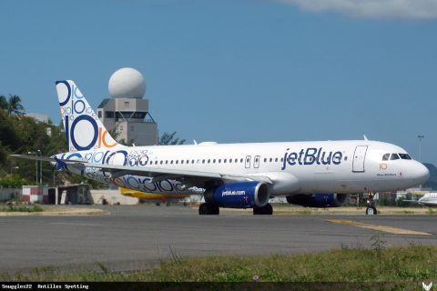 N569JB · Airbus A320 (2011)