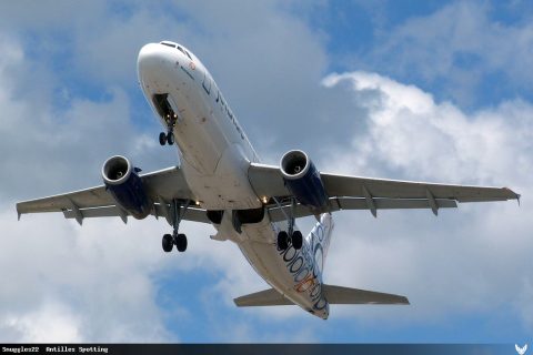 N569JB · Airbus A320, Sint Maarten – Princess Juliana