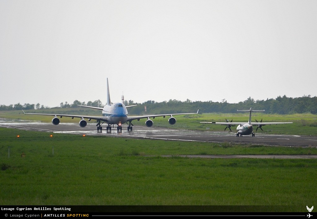 F-GTUI · Boeing 747-400, Corsairfly, Martinique – Aimé Césaire
