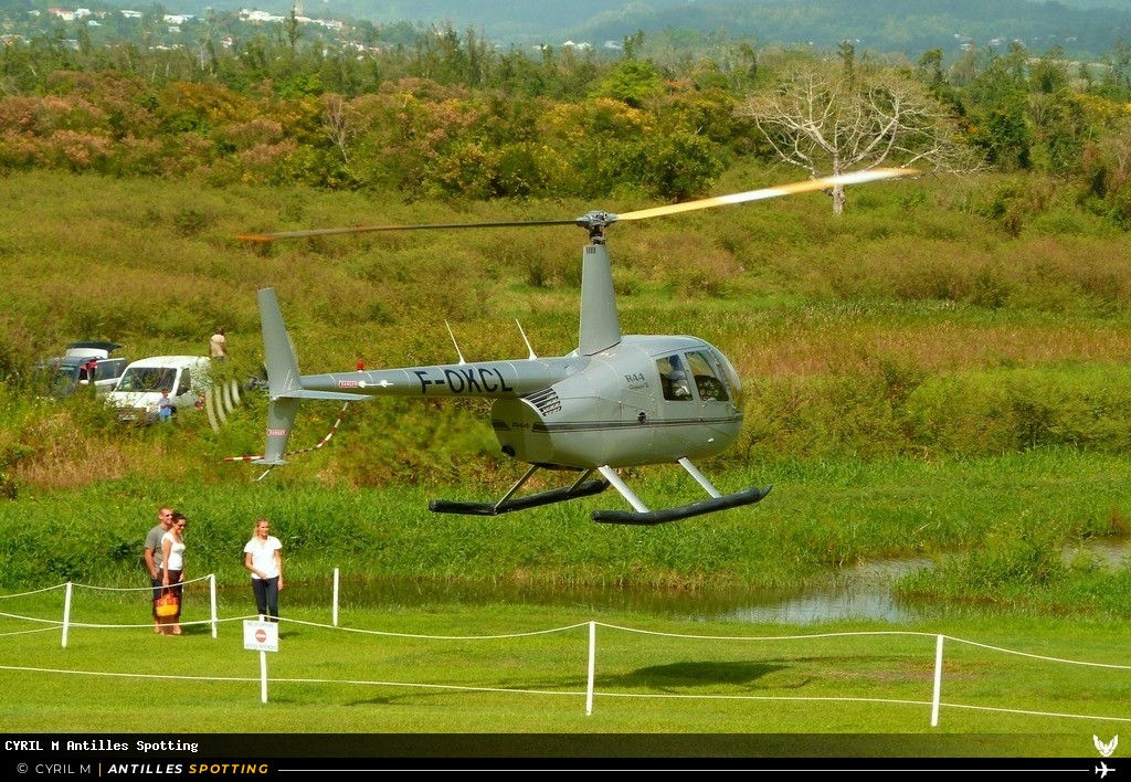 F-OKCL · Robinson R44, Héli Blue, Martinique – Aimé Césaire