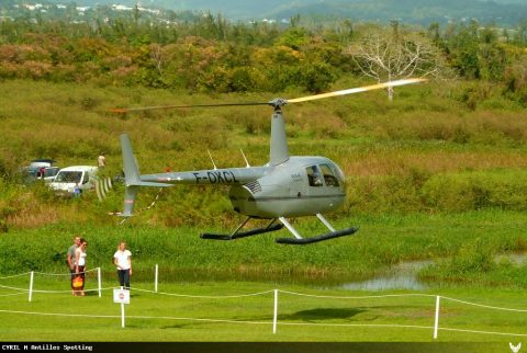 F-OKCL · Robinson R44 (2011)