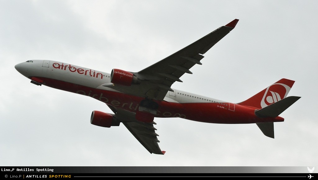 D-ALPB · Airbus A330-200, Air Berlin, Pointe-à-Pitre – Maryse Condé