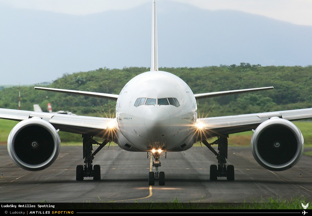 F-GSQX · Boeing 777-300ER, Air France, Pointe-à-Pitre – Maryse Condé