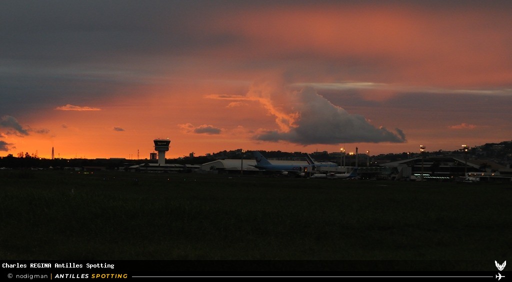 Aéroport · Terminal, TFFF - Martinique – Aimé Césaire, Martinique – Aimé Césaire