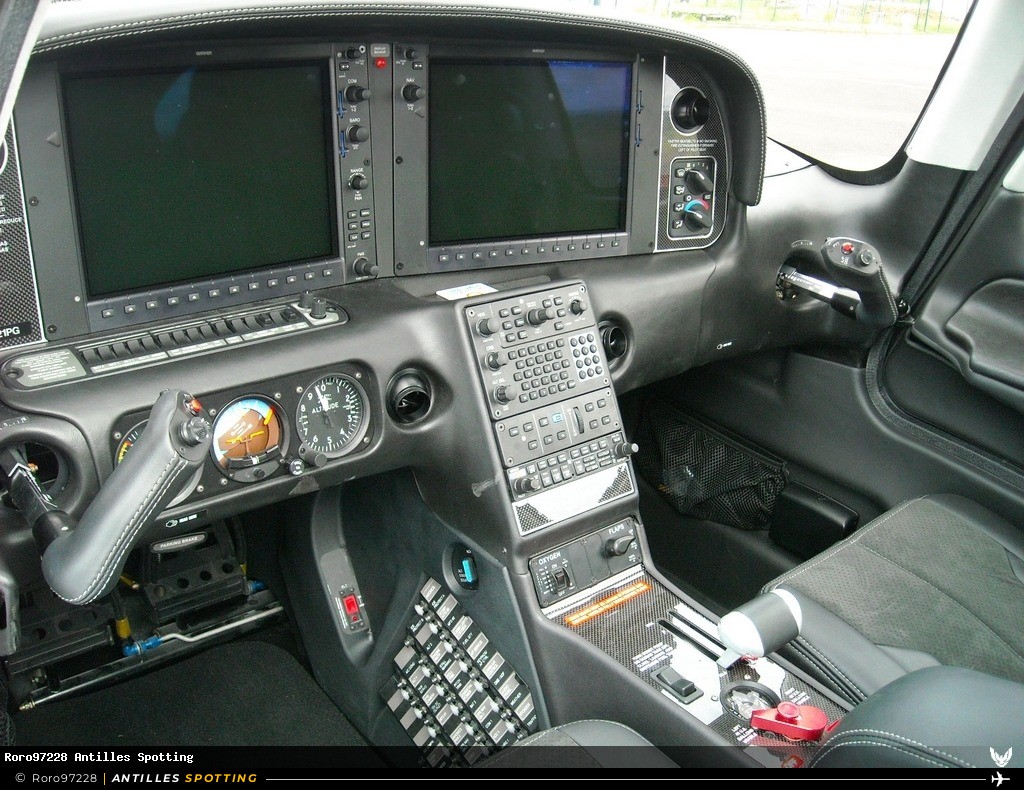 N321PG · Cirrus SR22, Privé, Martinique – Aimé Césaire