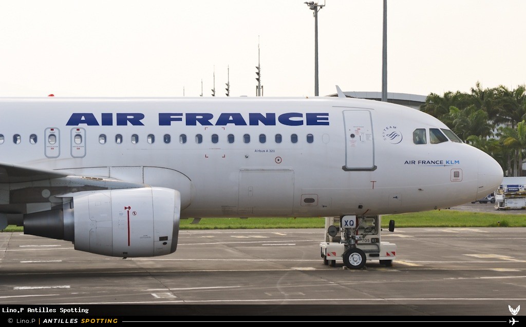 F-GKXQ · Airbus A320, Air France, Pointe-à-Pitre – Maryse Condé