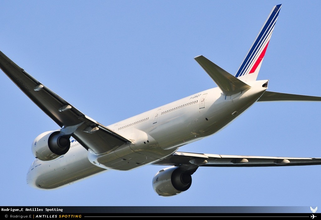F-GSQT · Boeing 777-300ER, Air France, Pointe-à-Pitre – Maryse Condé
