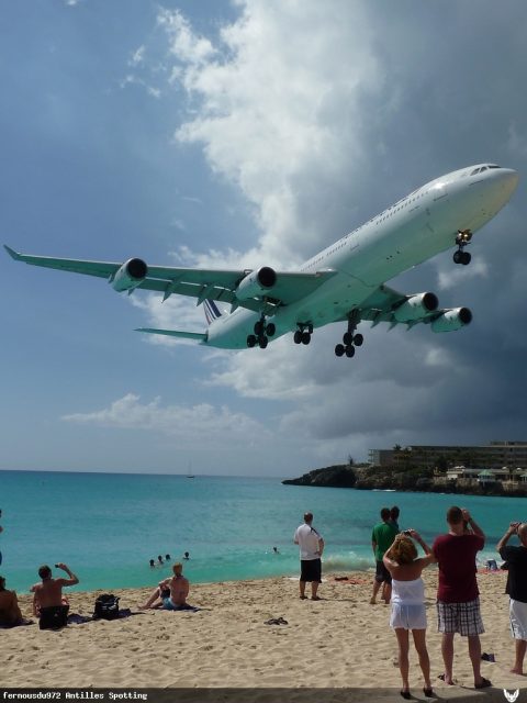 F-GLZN · Airbus A340-300 (2011)