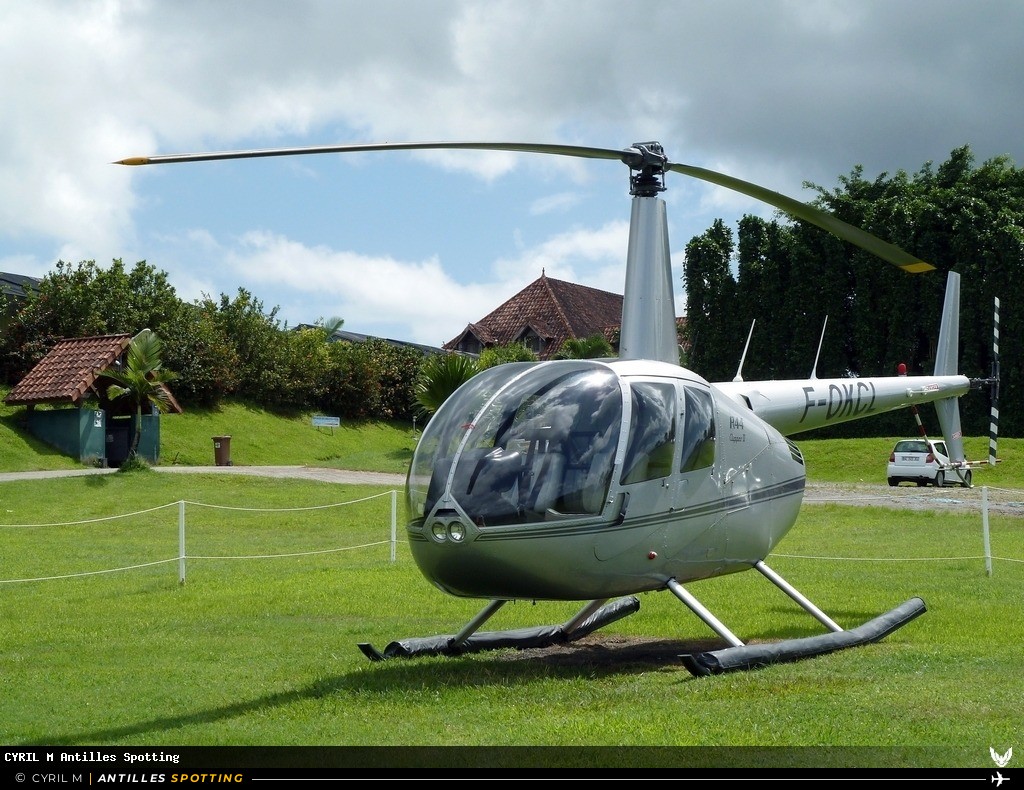 F-OKCL · Robinson R44, Héli Blue, Martinique – Aimé Césaire