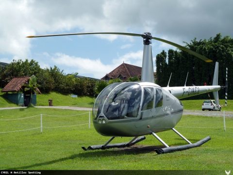 F-OKCL · Robinson R44 (2011)