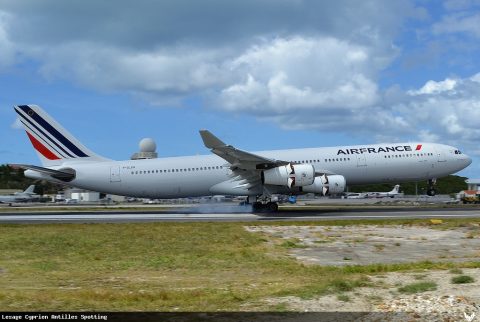F-GLZN · Airbus A340-300 (2011)