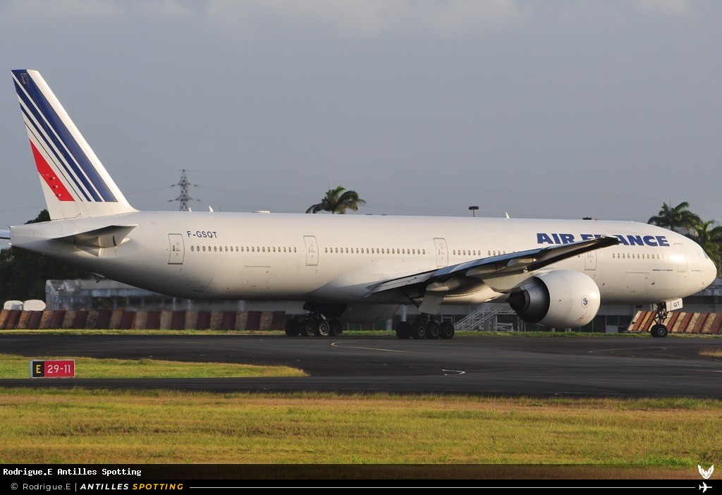F-GSQT · Boeing 777-300ER, Air France, Pointe-à-Pitre – Maryse Condé