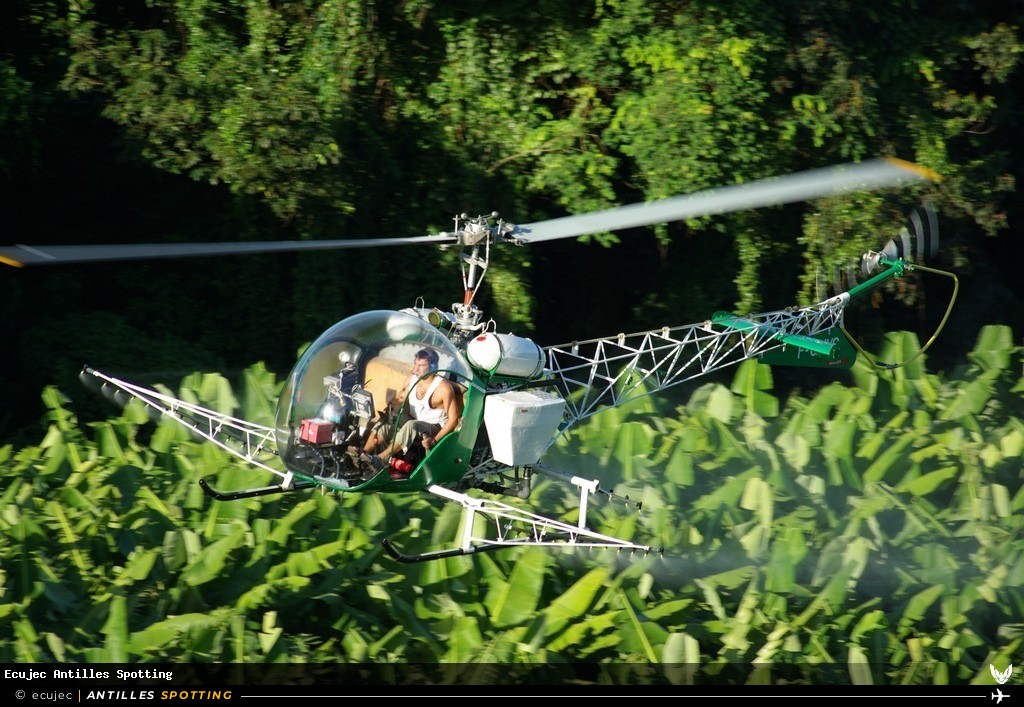 F-GHYS · Bell 47, Air Antilles Associés, Martinique – Aimé Césaire