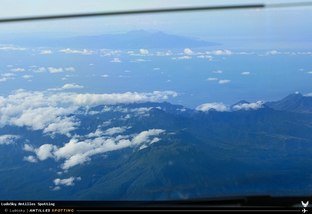Aéroport · Vue aérienne, TFFR - Pointe-à-Pitre – Maryse Condé, Pointe-à-Pitre – Maryse Condé
