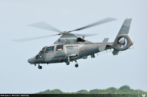 524 · Airbus Helicopters AS365 Dauphin (2011)