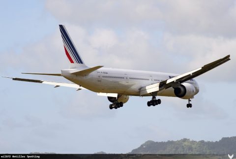 F-GSQN · Boeing 777-300ER, Martinique – Aimé Césaire