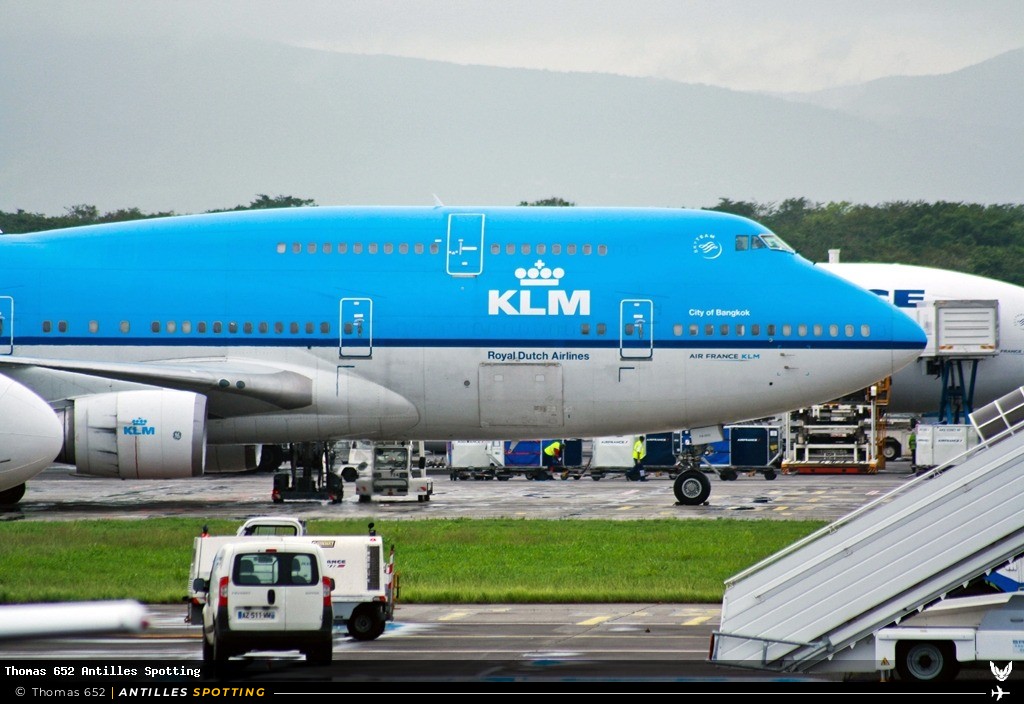 PH-BFB · Boeing 747-400, KLM, Pointe-à-Pitre – Maryse Condé