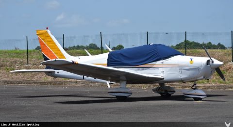 F-OGRH · Piper PA-28 Cherokee / Warrior / Archer (2011)
