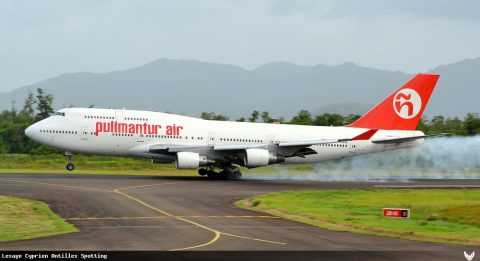 EC-KXN · Boeing 747-400, Martinique – Aimé Césaire