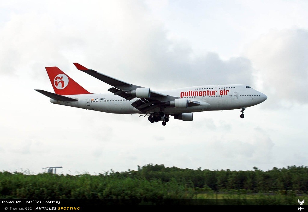 EC-KXN · Boeing 747-400, Pullmantur Air, Pointe-à-Pitre – Maryse Condé