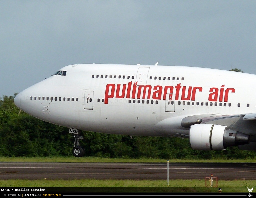 EC-KXN · Boeing 747-400, Pullmantur Air, Martinique – Aimé Césaire