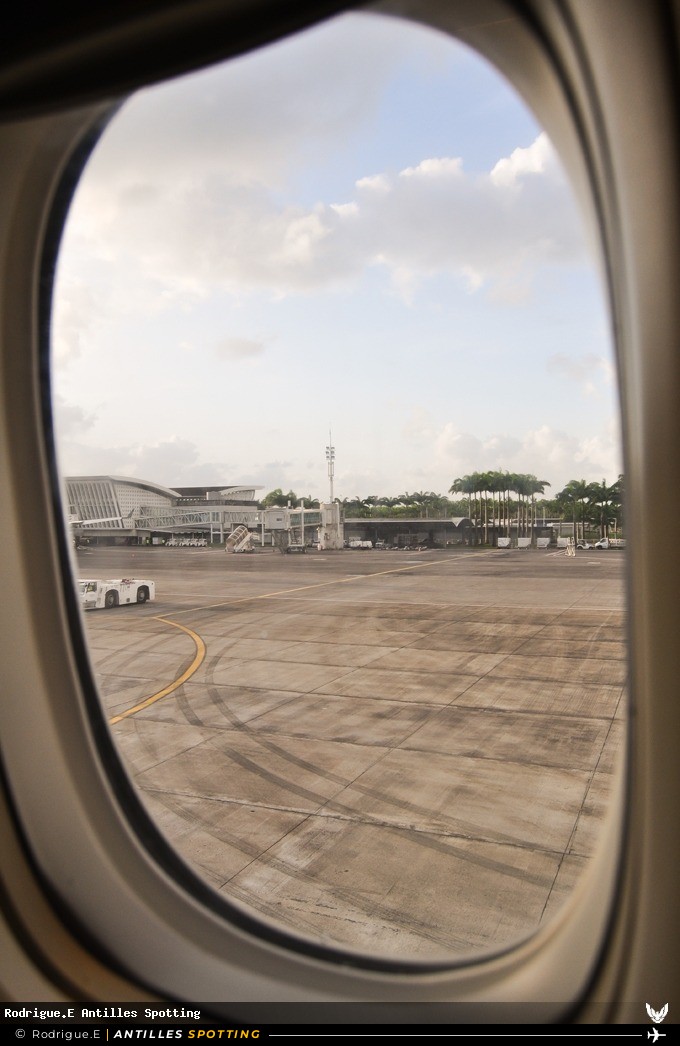 F-GSQR · Boeing 777-300ER, Air France, Pointe-à-Pitre – Maryse Condé